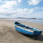 Absolute Beachfront 公寓