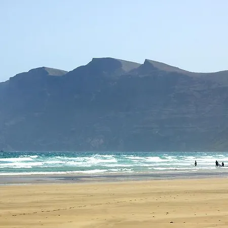 شقة Absolute Beachfront فامارا